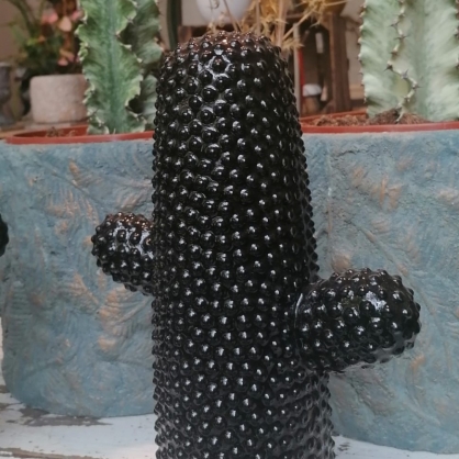 Cactus decorativo cermica.