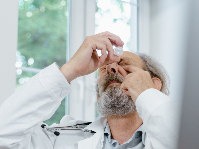 El síndrome del ojo seco afecta a más de un 30% de la población y puede ocasionar enfermedades oculares más graves